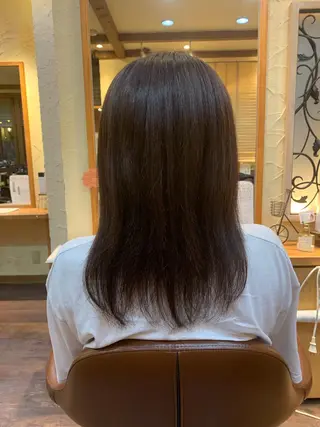 セミロング カラー mizuho .のヘアスタイル