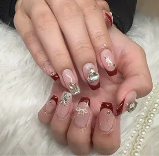 ネイル &ME ネイルサロンのネイルデザイン