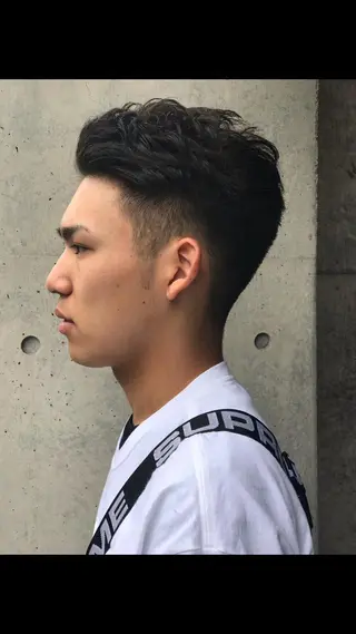 ショート カラー メンズ 及川 光のヘアスタイル