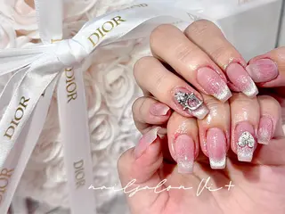 ネイル ✨Nailsalon Vi+✨のネイルデザイン