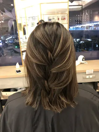 ミディアム カラー ブリーチカラー🌈 石垣翔太のヘアスタイル