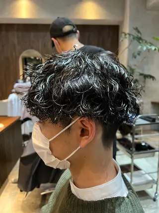ショート パーマ メンズ 波巻きスパイラルパー マ/シャドウパーマ駿のヘアスタイル