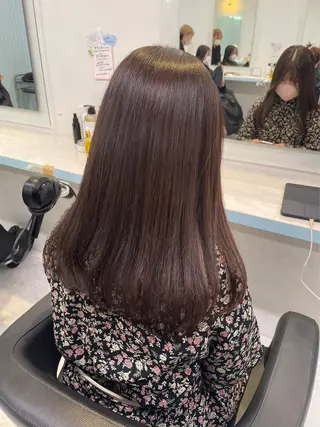 ミディアム カラー ヘアアレンジ 🫧モテる💗ダメー ジレスハイトーン🫧のヘアスタイル