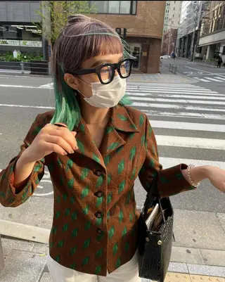 ミディアム デザインカラー/ボブ ブリーチカラー/ユリのヘアスタイル