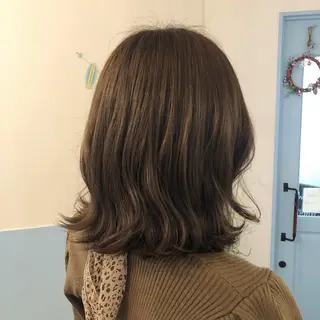 ミディアム カラー つばた みゆ🦋のヘアスタイル