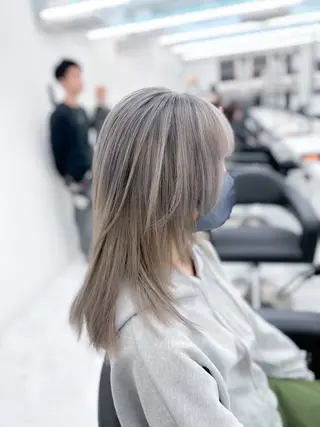 ミディアム カラー ウルフ&レイヤー特化 まとまる美髪矯正のヘアスタイル
