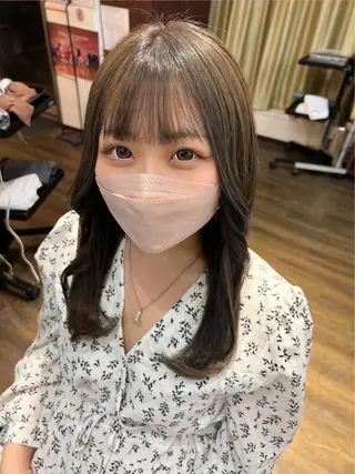 セミロング カラー CURE 朱梨のマツエク・マツパデザイン