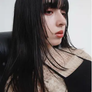 ロング 透明感カラー人気 ナンバーワンMIYUのヘアスタイル