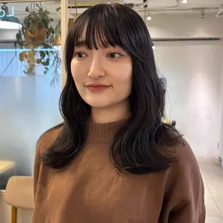 セミロング 盛れる透明感カラー・ momokaのヘアスタイル