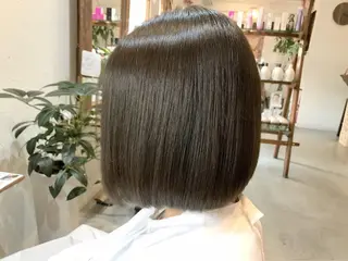 ショート ニュアンスパーマ/ レイヤー/茶屋町のヘアスタイル