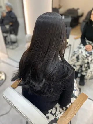 ロング カラー 艶髪・透明感カラー・ 韓国ヘア・Yuriのヘアスタイル