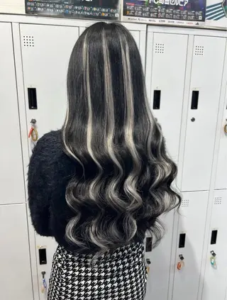 ロング U-topia 🌺井出萌菜🌺のヘアスタイル