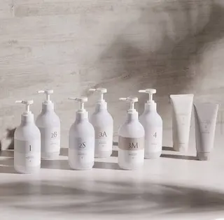 ロング MYRTLE TSUNODAのヘアスタイル