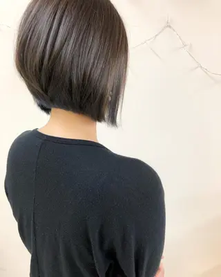 ショート カラー タナカ タクヤのヘアスタイル