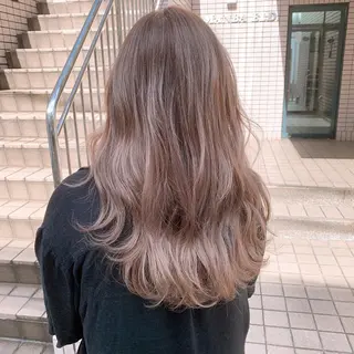 セミロング 渋谷🤍ブリーチ エクステ🤍アミルのヘアスタイル