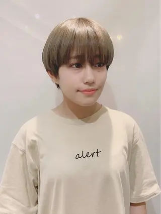 ショート カラー ヘアアレンジ 柔らか垢抜けｶﾗｰと ｶｯﾄ🫧ASUKAのヘアスタイル