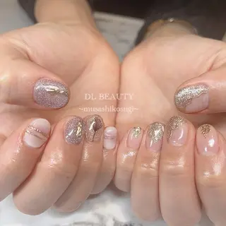 ネイル .. momoko🕊のネイルデザイン