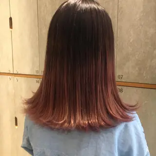 ミディアム カラー 相川 愛実のヘアスタイル