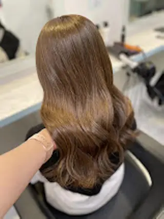カラー 🪞THEATER 表参道店🩰のヘアスタイル