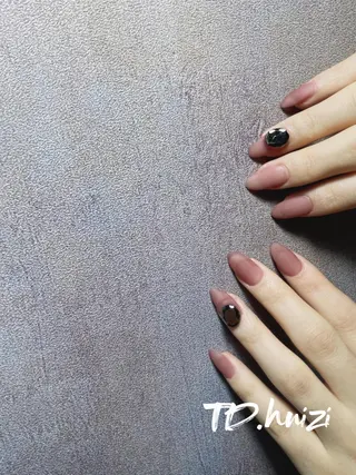 セミロング めぐみのネイルサロン スタッフ練習のネイルデザイン