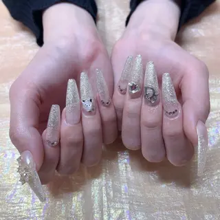 ネイル MoonNail ユリ🌸のネイルデザイン
