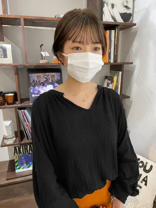 ショート カラー 高橋 愛美のヘアスタイル