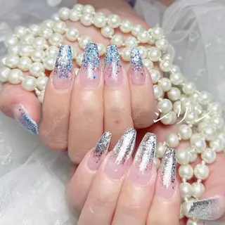 ネイル Queening 🦋のネイルデザイン