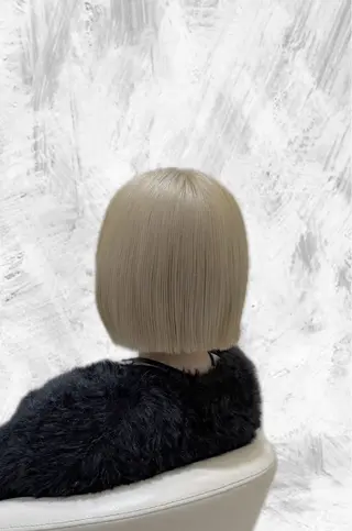 ショート 岡田 瞬のヘアスタイル