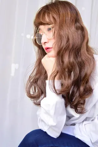 ロング カラー パーマ 花井 啓好のヘアスタイル