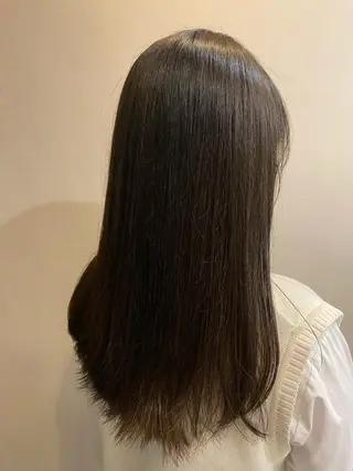 ロング ヘアアレンジ 金ウンス 髪質改善カラーのヘアスタイル