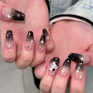 ネイル moca心斎橋店 Aina🐈⬛🤍のネイルデザイン
