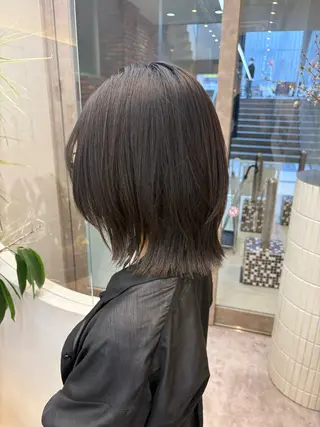 ミディアム レイヤー/ウルフ/ 縮毛矯正/照井友梨のヘアスタイル