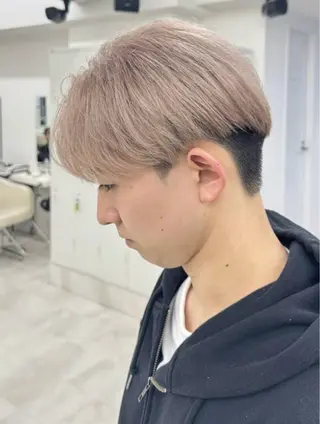 カラー AI TOKYO＋gear下北沢店所属・メンズ特化✨ ハイトーン✨永井のヘアスタイル