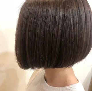 ミディアム 麻生 真子のヘアスタイル