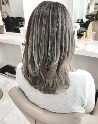ミディアム カラー ＡＳＨ大宮/ブリーチ 髪質改善/カラーのヘアスタイル