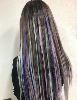 カラー ダブルスキルエクステ /羽エクステ白石宇由のヘアスタイル