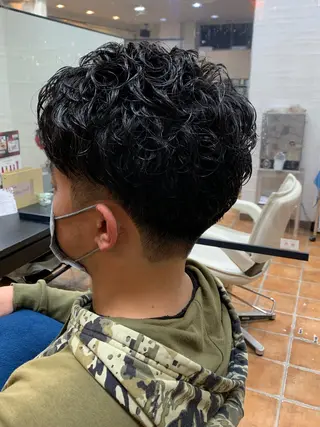 メンズ フリーランス理美容師 いさかのヘアスタイル