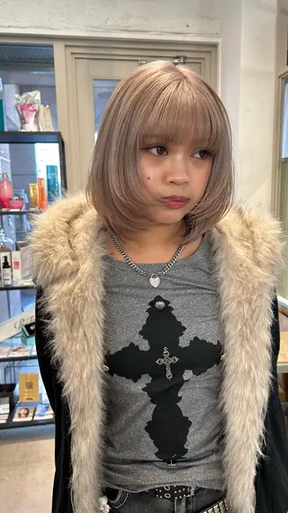 ショート カラー じゅわっと暖色カラー 🍊Moemiのヘアスタイル