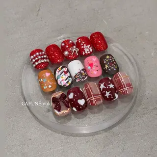 ネイル 🎼CAFUNÉ_ TOKYO.•*¨のネイルデザイン
