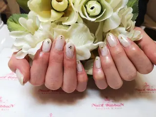 ネイル ネイルリボン 受付スタッフのネイルデザイン