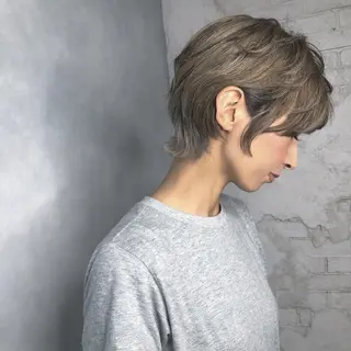 ショート カラー ORIKA 美容室のヘアスタイル