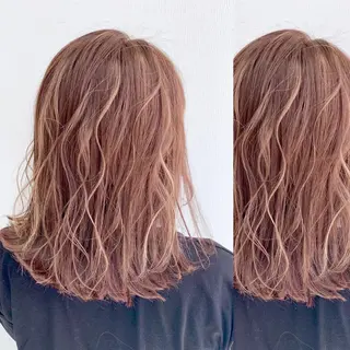 ミディアム カラー JuNブリーチに 縮毛矯正するプロのヘアスタイル