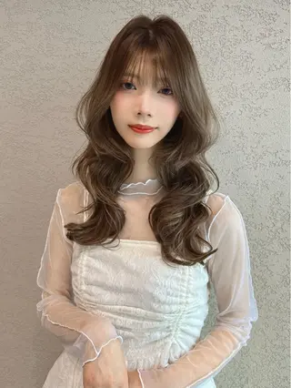 セミロング カラー レイヤーカット/ 顔周り 五島巨幹のヘアスタイル