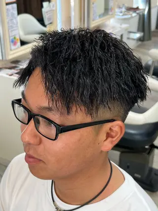 パーマ メンズ 🔥メンズ特化🔥 \健介/のヘアスタイル