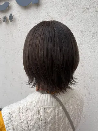 ショート 艶髪／レイヤーカット 塚越　紗菜のヘアスタイル