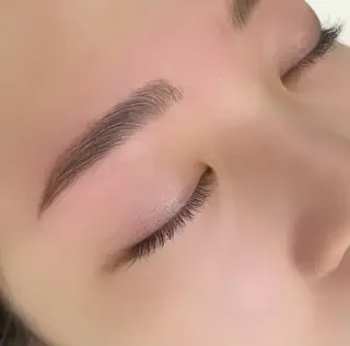 アイブロウ mira ⭐️✨のマツエク・マツパデザイン