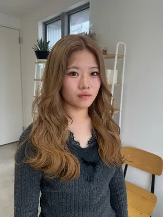 ロング カラー 堀越 美羽のヘアスタイル