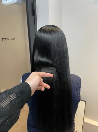 ロング カラー 江﨑 一葉のヘアスタイル