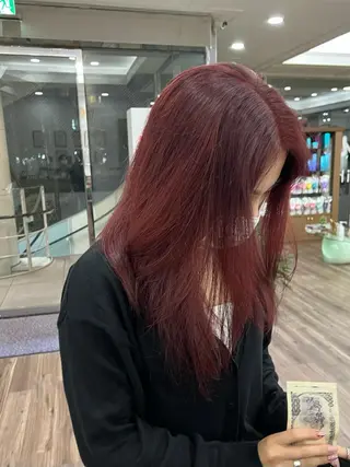 カラー 鵜澤 華乃音のヘアスタイル