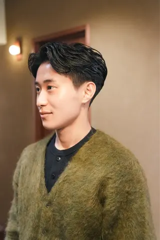 パーマ メンズ メンズ似合わせ タチカワユウキのヘアスタイル